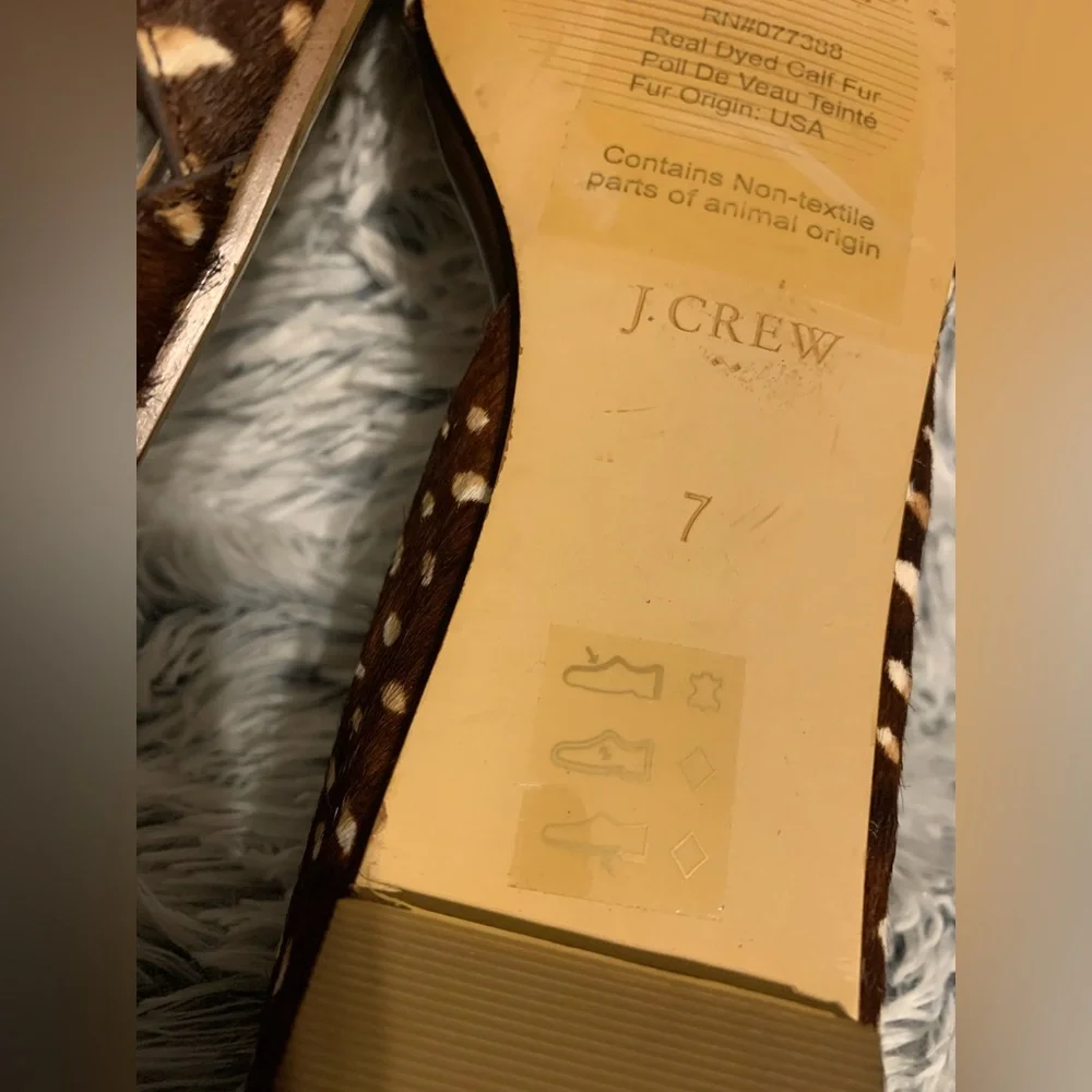 J. Crew Brown & White Polka Dot Dyed Calf Fur Flats Women’s Size 7. - Picture 5 of 7